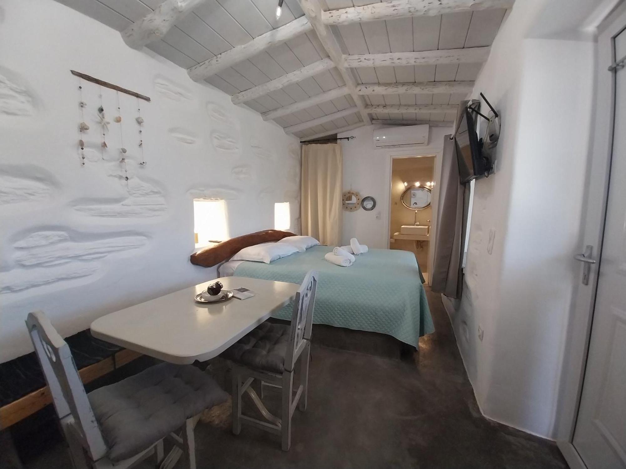 Richie'S Sea View Romantic Residences Ipsila Екстер'єр фото